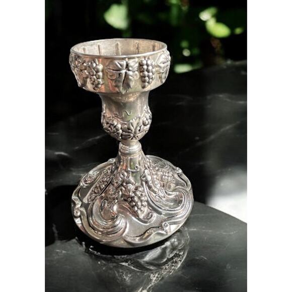 Vtg 2 Godinger Baroque Silver Plated Ornate Grapevine Candlesticks 5 Inch - Picture 11 of 13